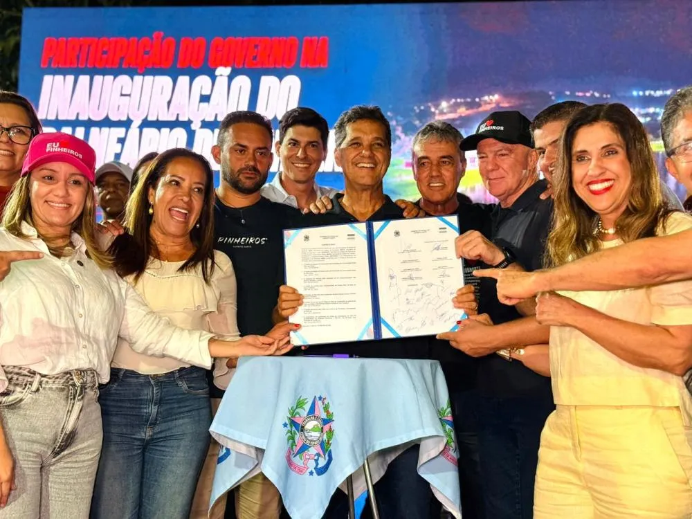 Ricardo Ferraço anuncia novos investimentos e inaugura obras em Pinheiros
